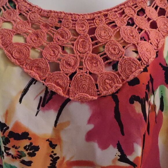 Cato Women's‎ Sz 14-16W top crochet yoke ruffle hem orange yellow tropical print - Picture 2 of 9
